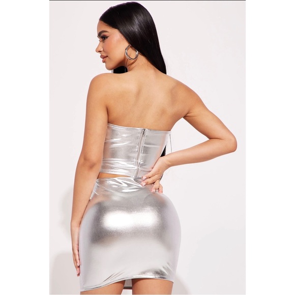 ✨METALLIC SET✨ - Picture 3 of 5